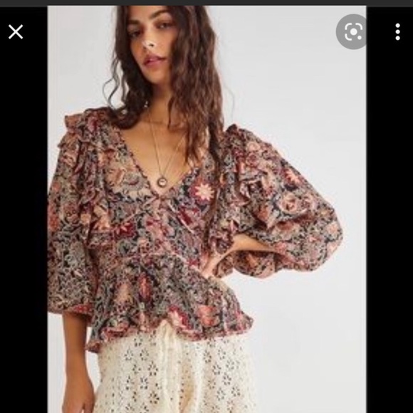New House Of Harlow 1960 Ruffle Hem Blouse - Picture 1 of 12